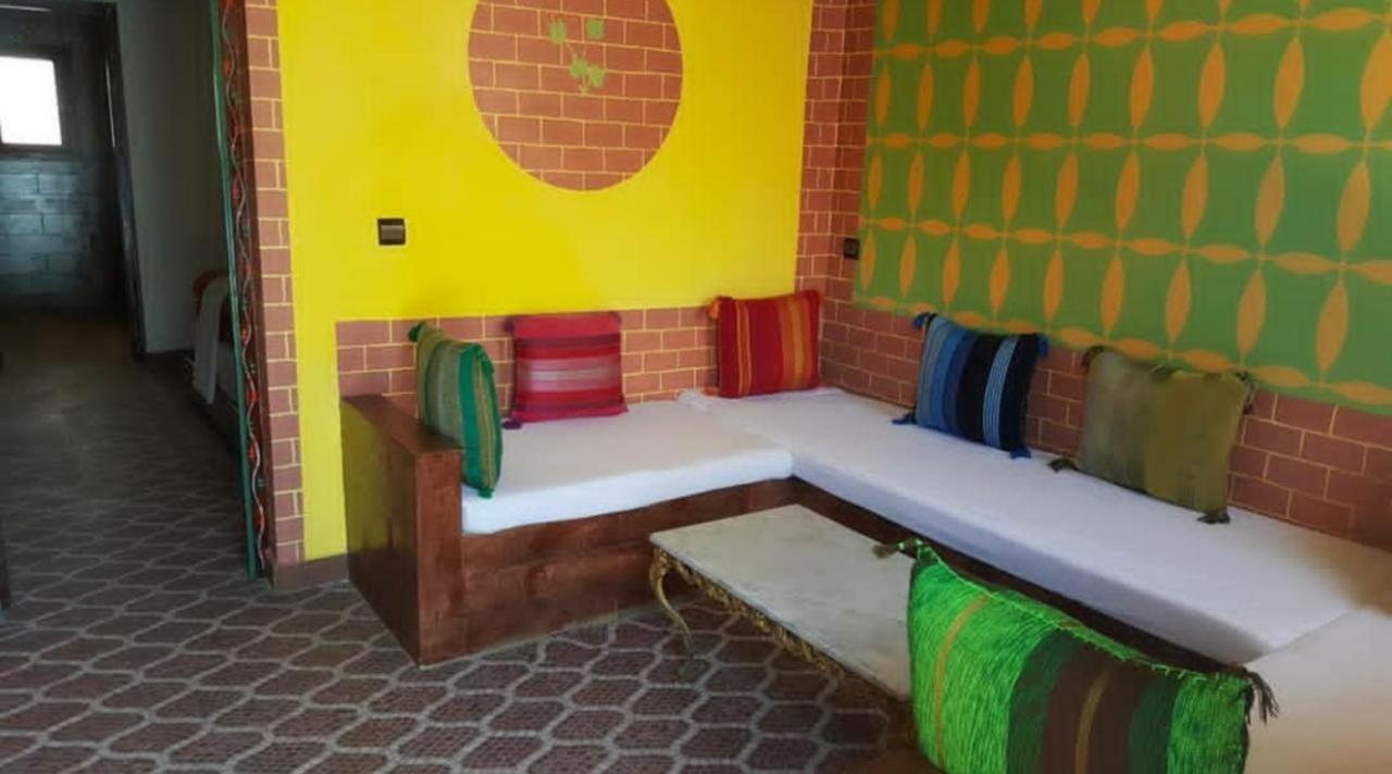 Complexe Rueda Hotel Ouslaf Exterior photo